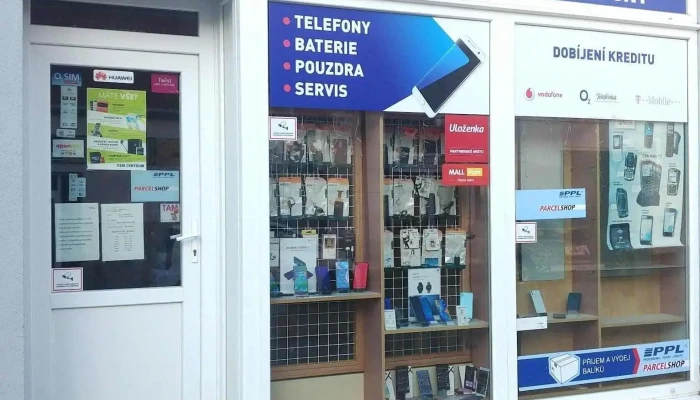 Gms Centrum Ppl Parceshop Wedo Ulozenka Mallpoint Exterier - Čsl. Armády 181