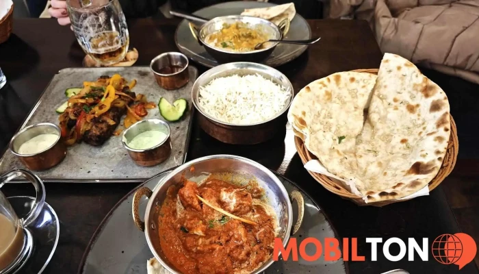 Golden India Restaurant Cocktail Bar Kari - Kolín I