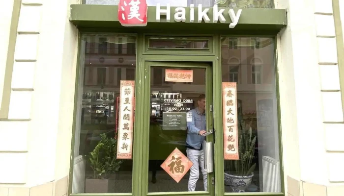 Haikky restaurant Karlín - 186 00 Praha 8-Karlín