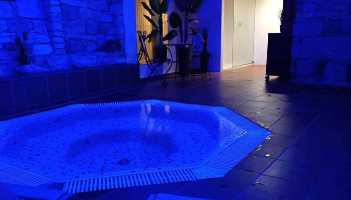 Hejtmansky Dvur   Hotel Restaurace A Wellness Nejnovejsi - Masarykovo Nám. 114