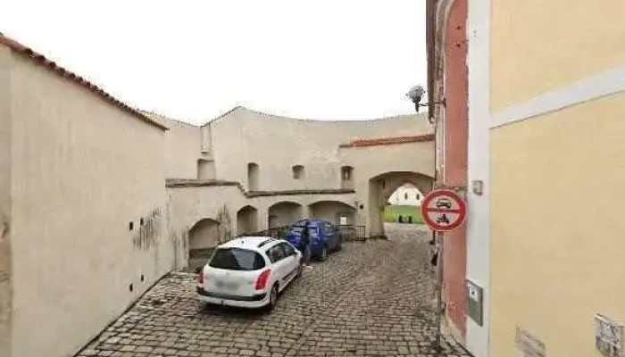 Hidu   Sondoong Street View A 360deg - Žatecká 566