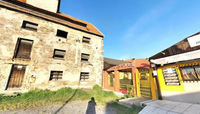 Hoo Super -  Street View A 360deg - Chrudimská 1759