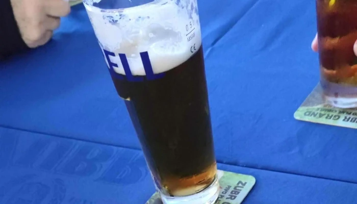 Horni Hospoda Blizko Mě - Žlutava