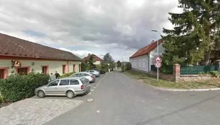 Hospoda Na Baste Street View A 360deg - Kaňk