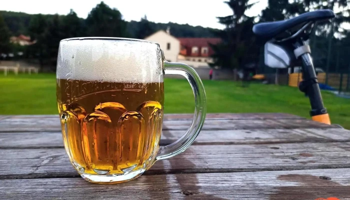 Hospoda Na Hristi Jidlo A Piti - U Hřiště