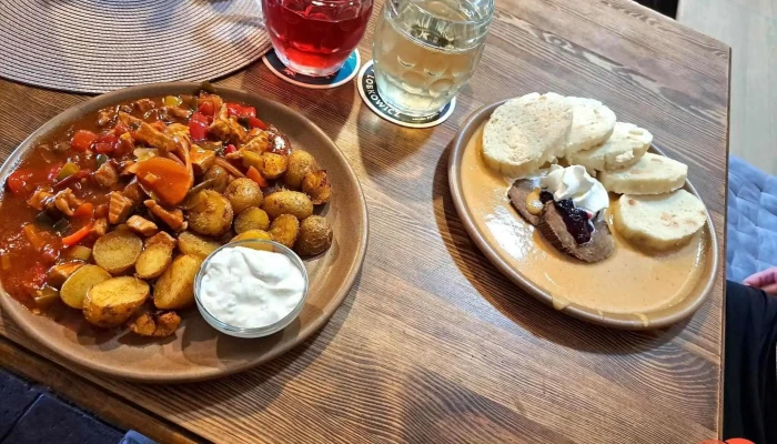 Hospoda Na Mytince Jidlo A Piti - Knovíz-slaný 1