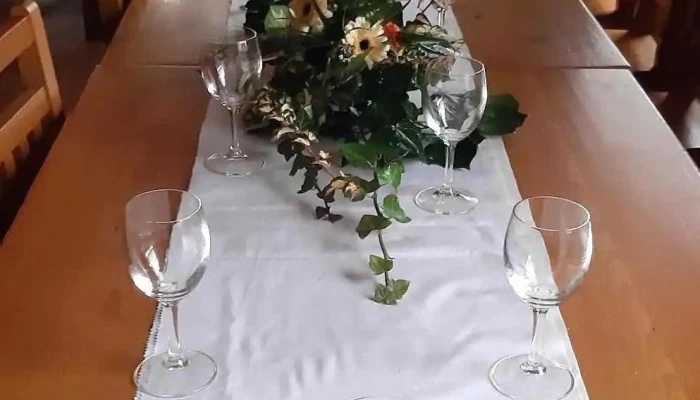 Hospoda Na Rozcesti Jidlo A Piti - Klamoš