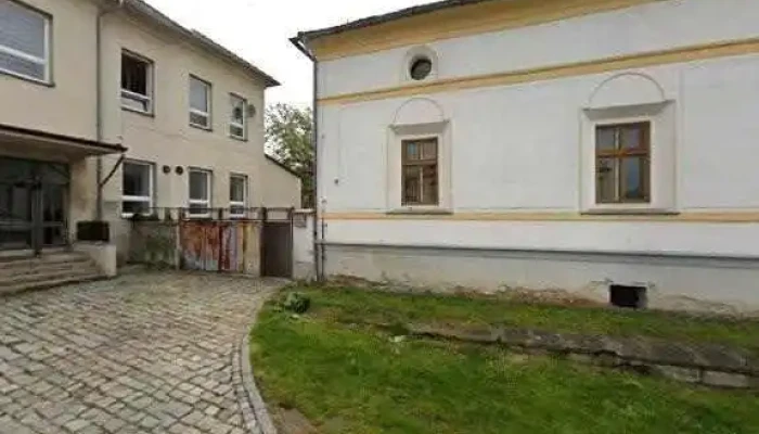 Hospudka Beseda Vse - Na Nám. 40