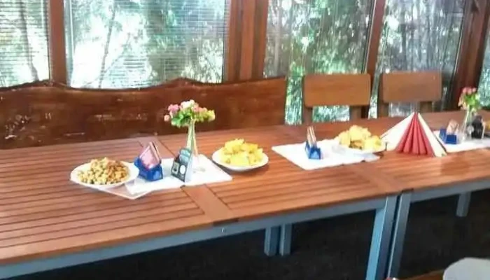 Hospudka Na Hristi   Pizzerie Vzhled A Atmosfera - Ovocná 448