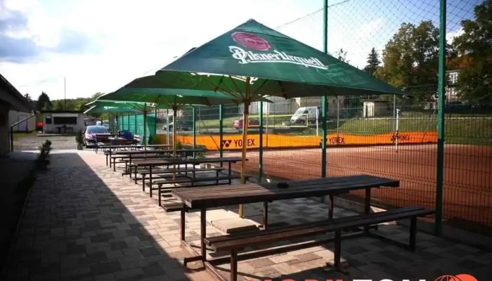Hospudka Na Hristi Fk Mnisek Vzhled A Atmosfera - Lhotecká