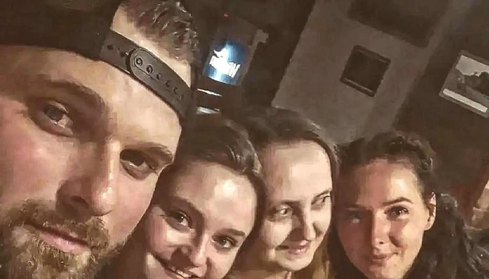 Hospudka Na Namesti   Dobre Casy Adresa - Úžická 27