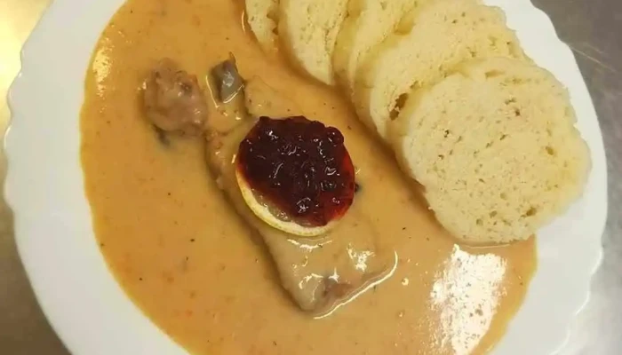 Hospudka U Kosu Svickova Na Smetane - Zámecké Nám. 64