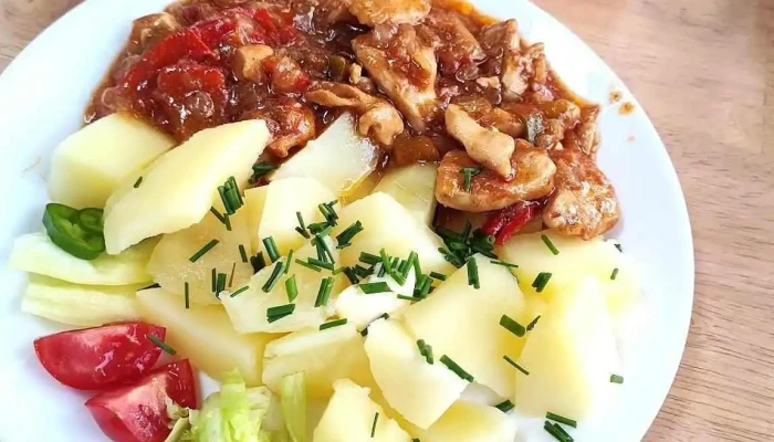 Hospudka U Plotice Jidlo A Piti - Tetín-beroun 1