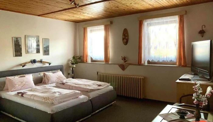 Hostinec A Penzion Na Ruzku Pokoje - Mořina