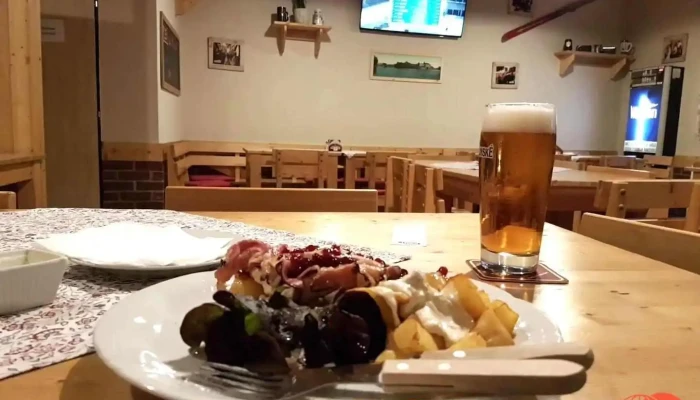 Hostinec Na Hrazi Jidlo A Piti - Poděbrady Iii
