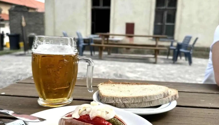 Hostinec U Barchanku Jidlo A Piti - Mořinka