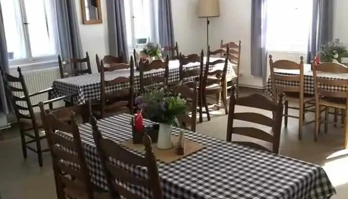 Hostinec U Koruny -  Vzhled A Atmosfera - Cinibulkova 201