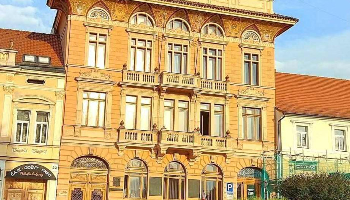 Hotel Florian -  Od Hostu - Nám. T. G. Masaryka 167