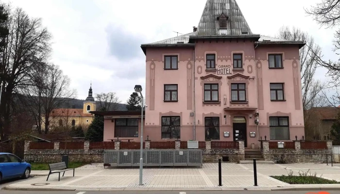 Hotel Grand -  Od Hostu - Řevnice