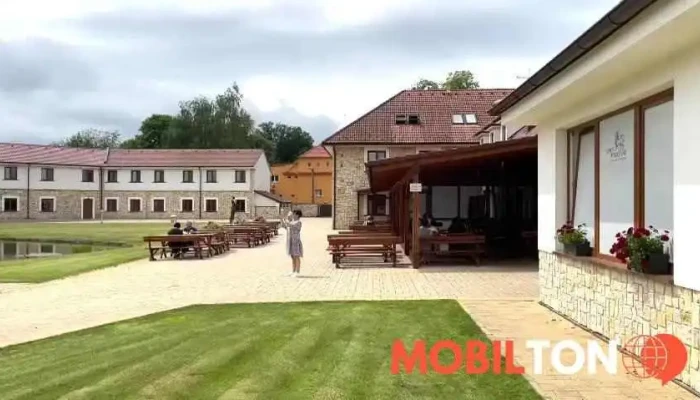 Hotel Lions Nesuchyne   3 Hvezdickovy Hotel Videa - Nesuchyně