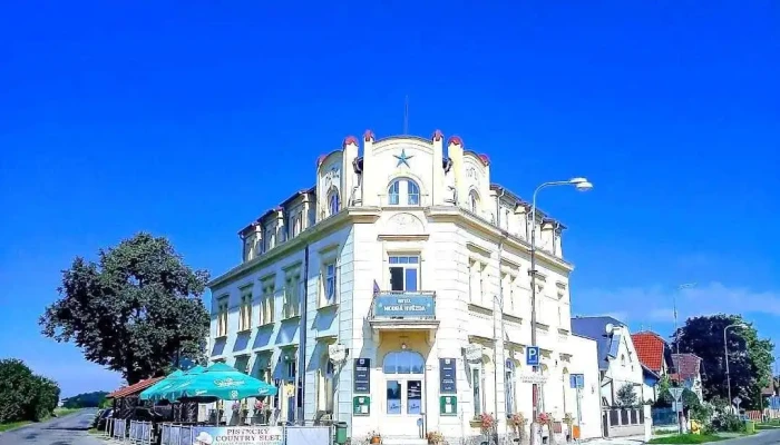 Hotel Modrá Hvězda - Lázeňská 477