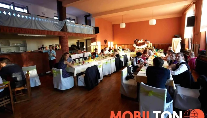 Hotel Restaurace Praha -  Vzhled A Atmosfera - Vyžlovka-kostelec Nad Černými Lesy