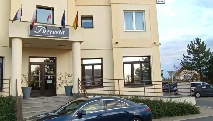 Hotel Theresia -  Exterier - Kolín Ii