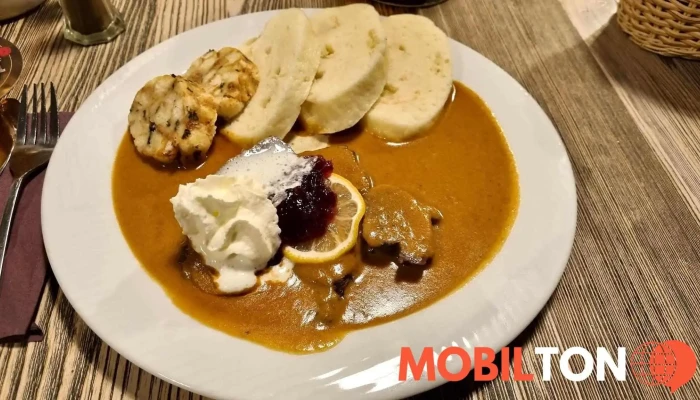 Hotel U Hradu -  Jidlo A Piti - Staroměstské Nám. 108