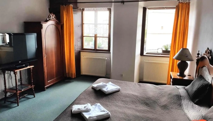 Hotel Zlaty Kohout Od Hostu - Železná 31