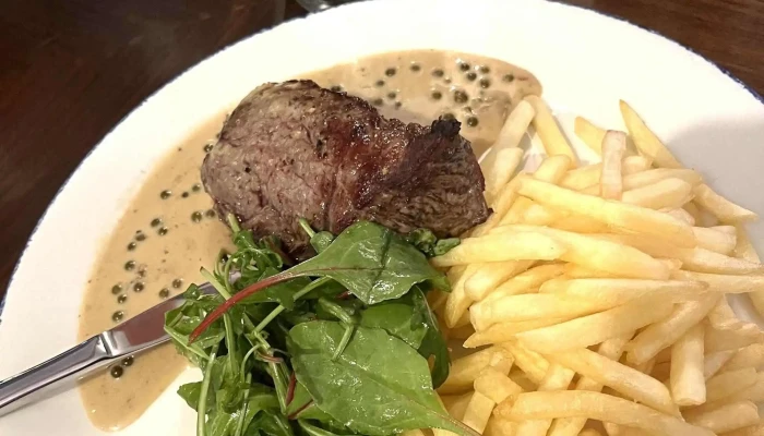 Hotelova Restaurace Maxmilian Adresa - Loučeň