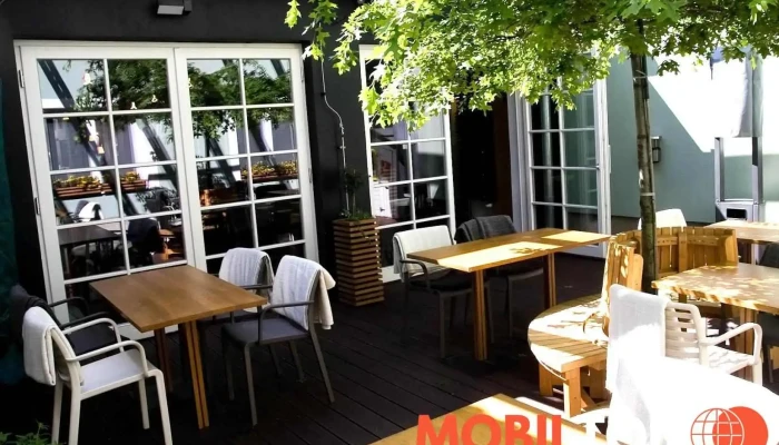 Hugo Restaurant Café Slaný - Wilsonova 585