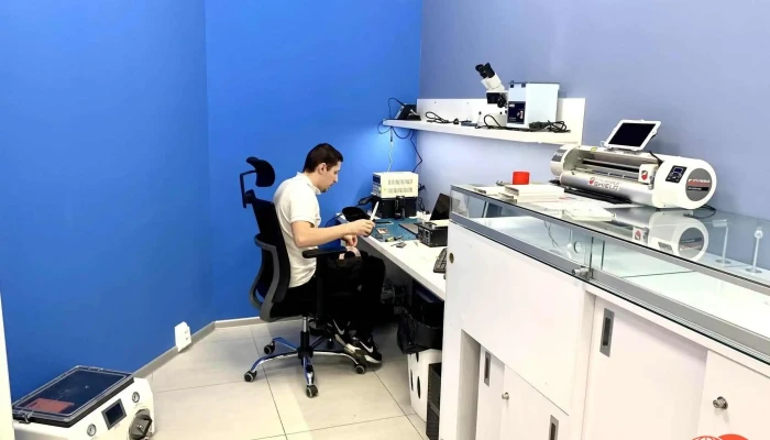 Iloveservis Olomouc Santovka Expresni Servis Mobilu Tabletu A Macbooku Od Vlastnika - Polská 1