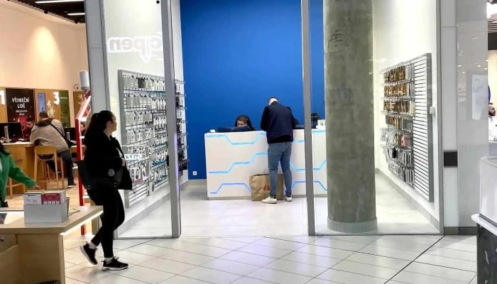 Iloveservis Ostrava Avion Expresni Servis Mobilu Tabletu A Macbooku Exterier - Ostrava-jih-zábřeh
