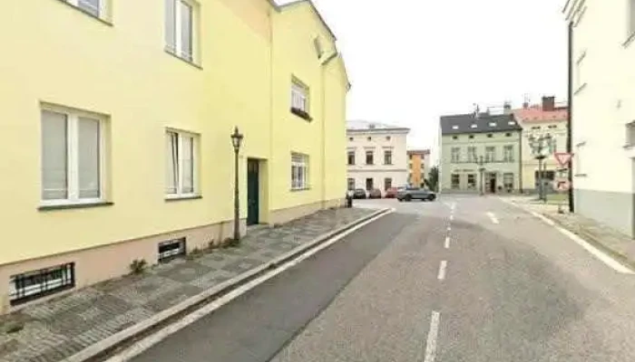 Intermobil -  Servis A Prodej Mobilnich Telefonu Street View A 360 - Na Blatnici Farní 15 ,vstup Z Ulice Na Blatnici, Cesta, Ke Kauflandu