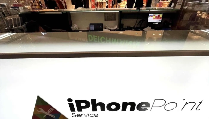 iPhone Point Oc Letnany - Praha 18