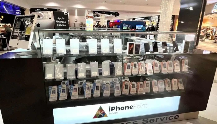 Iphone Point Oc Letnany Vse - Praha 18