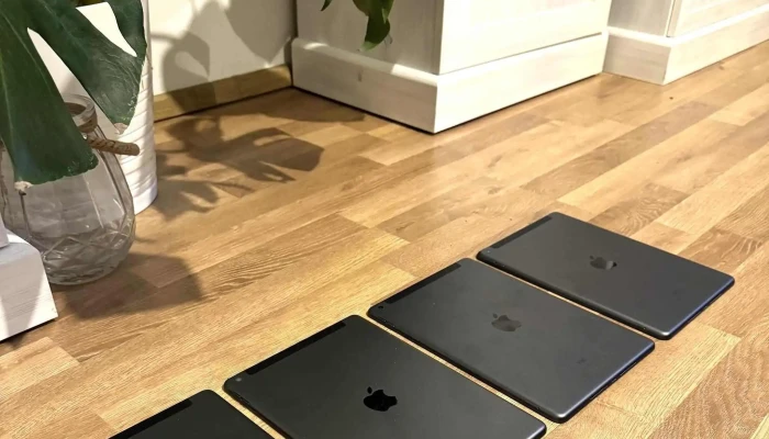 Iphone Store Prodej Mobilnich Telefonů - Plzeň 1