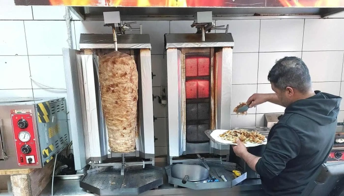 Istanbul Kebab -  Oblast - Cechovní 150