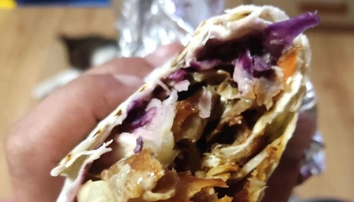 Istanbul Kebab Pizza Turecka Restaurace - Riegrovo Nám. 35
