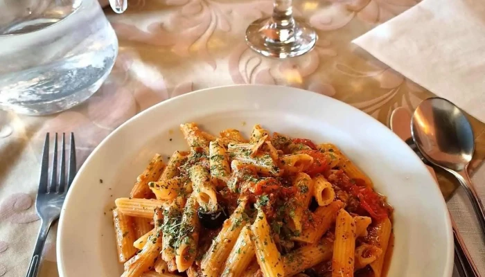 Italska Restaurace Zlin Jidlo A Piti - Tyršovo Nábř. 487
