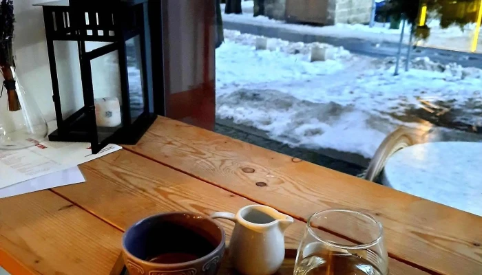 Jannies Coffee House Kava - Bezručova 211