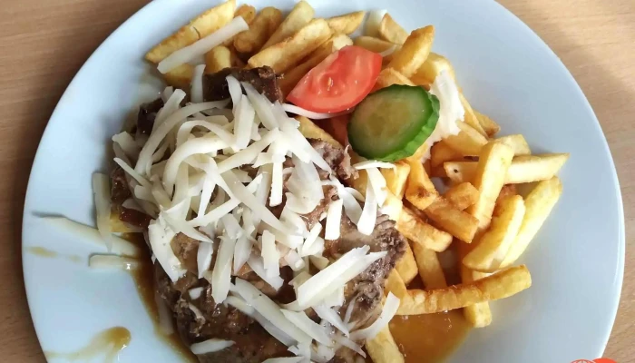 Jidelna Masi Co Jidlo A Piti - Zahradní 466