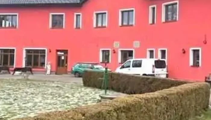 Jidelna U Anicky Od Vlastnika - Spojovací 394