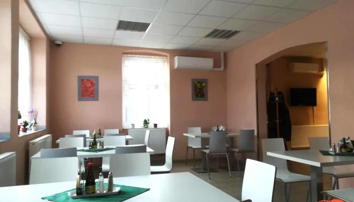 Jidelna U Reznika Vzhled A Atmosfera - Čerčanská 90