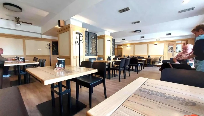 Jihoceska Restaurace Vzhled A Atmosfera - Poděbrady Iii