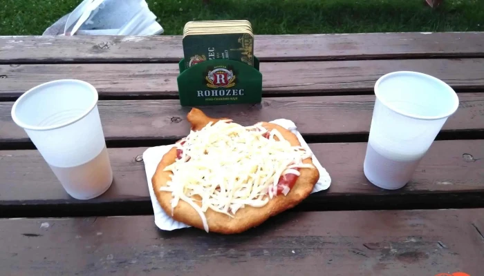Johnys Bar Comfort Food - Unnamed Road