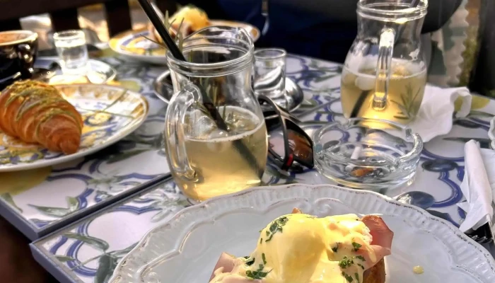 Kafe Bistro Ej Bistro - Pražská 15