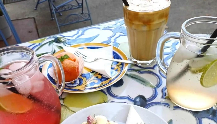 Kafe Bistro Ej Oteviraci Doba - Pražská 15