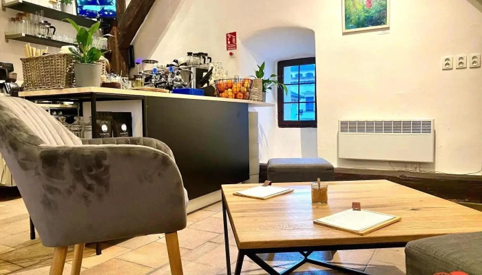 Kafe Melnik Ve Vezi Vzhled A Atmosfera - 5. Května