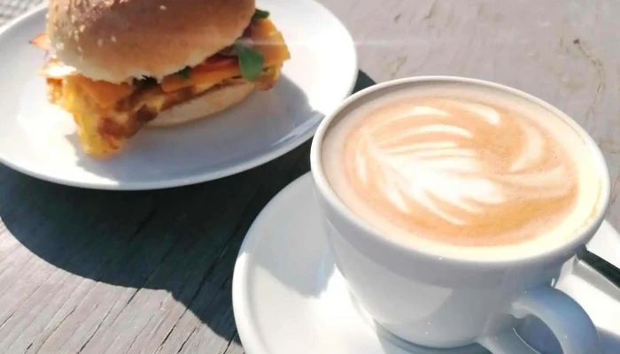 Kafe Plechofka -  Cappuccino - Pražská 1594